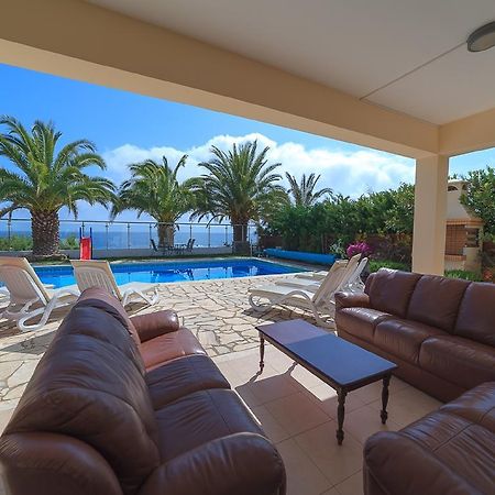 Villa Sunrise 11 Coral Bay Room photo