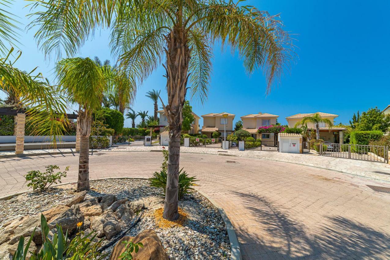Villa Sunrise 11 Coral Bay Exterior photo